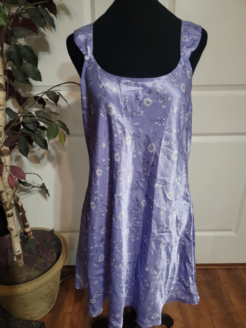 Lavender Floral Satin Scoop-Neck Chemise